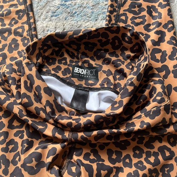 Beach Riot Piper Legging - Picture 3 of 4